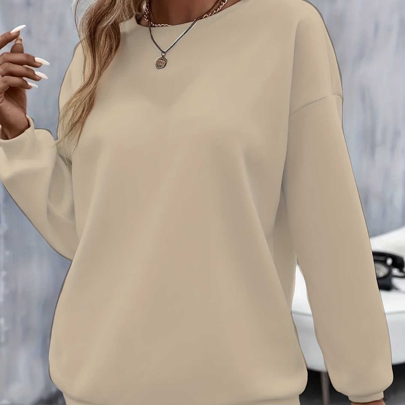 vlovelaw  Plus Size Basic Sweatshirt, Women's Plus Solid Long Sleeve Round Neck Fleece Liner Slight Stretch Pullover Sweatshirt