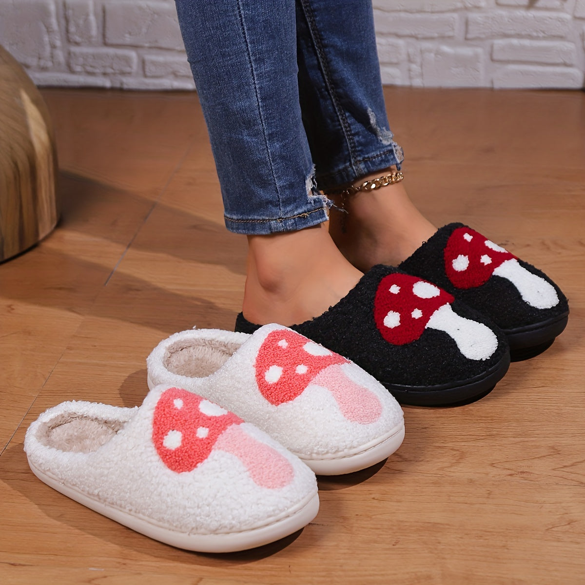 Mushroom Wonderland - Ultra-Soft Plush Slippers with Closed Toe - Cozy Indoor Winter Shoes for Luxurious Comfort