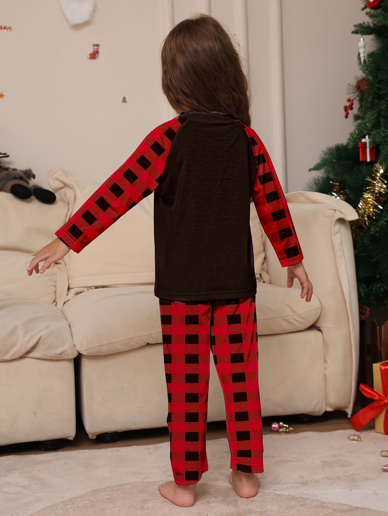 Youngsters' Cozy Christmas Pajama Set - Flame-Resistant, Cartoon Reindeer & Plaid Print, Long Sleeve Top and Pants for Boys & Girls