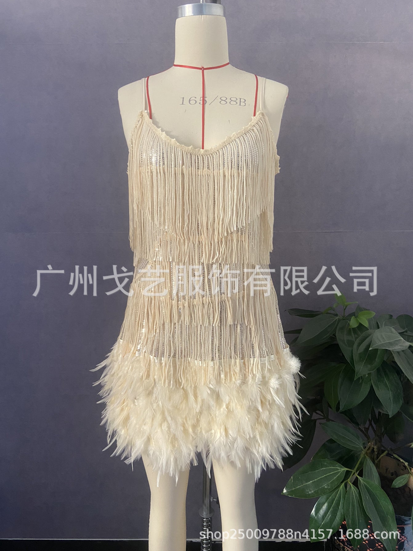 XIEYINSHE Gy2186 Fashion Tassel Sequins Feather Stitching Dress Dress  in Stock