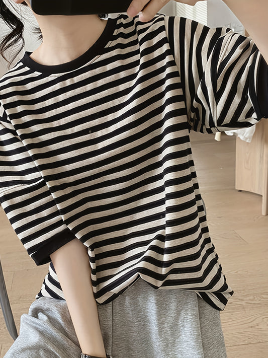 vlovelaw  Crew Neck Striped T-Shirt, Random Print Casual Top For Summer & Spring, Women's Clothing